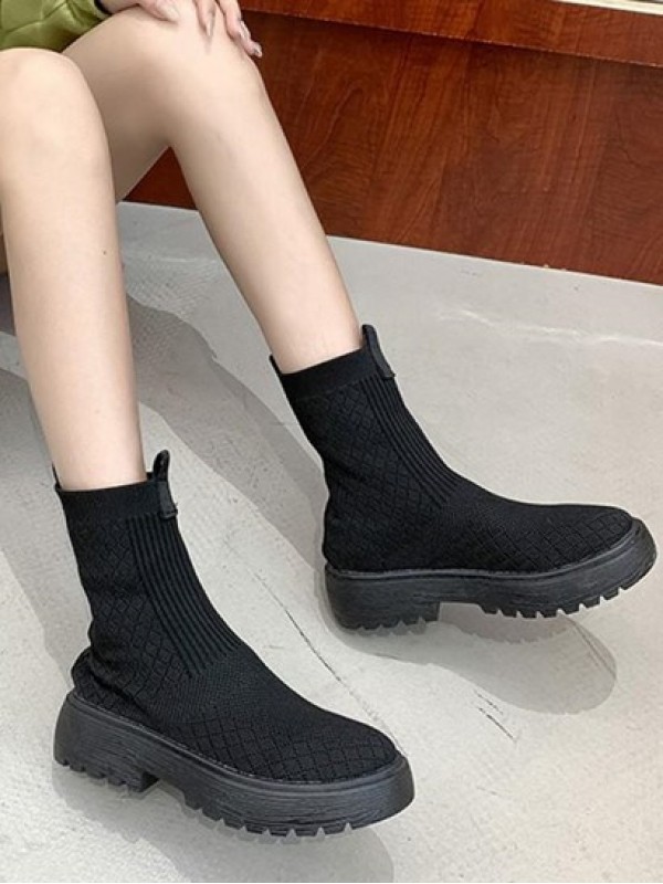 Platform Slip On Knit Boots